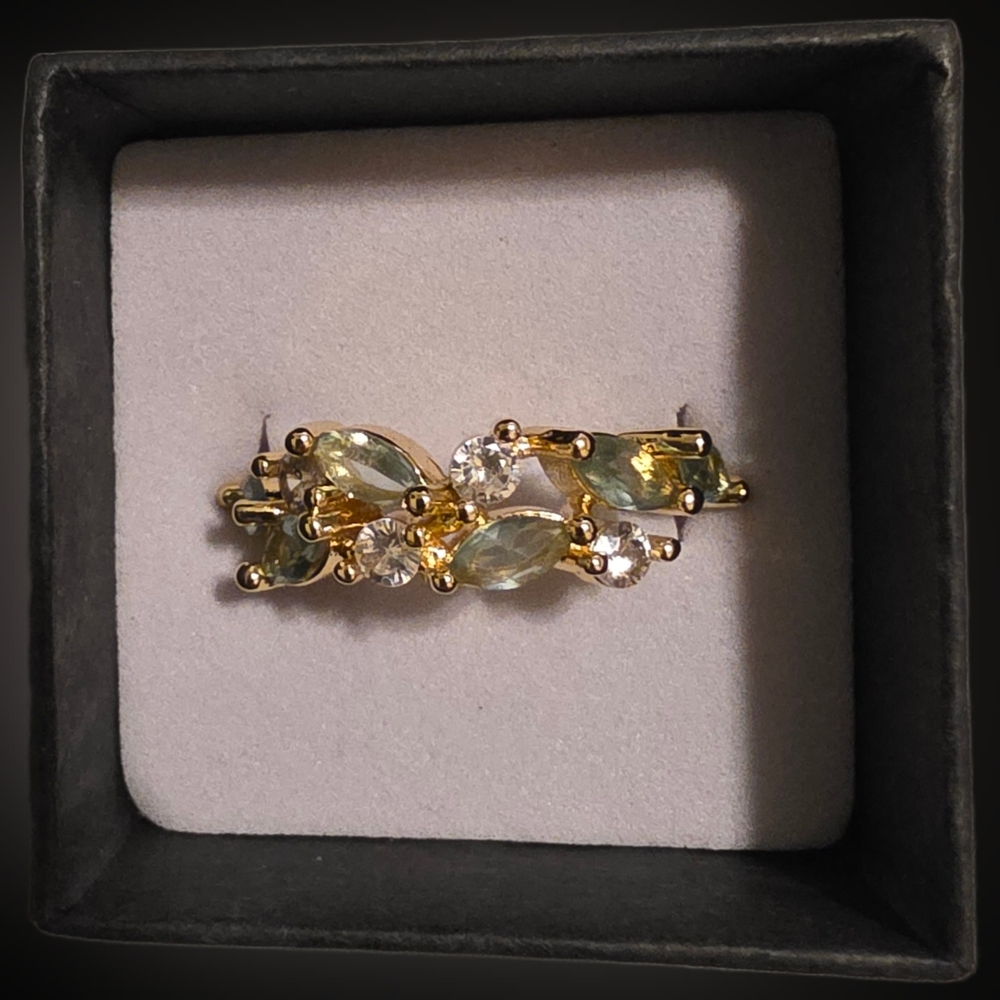 Multi-Stone Ring - Picture 2 of 3